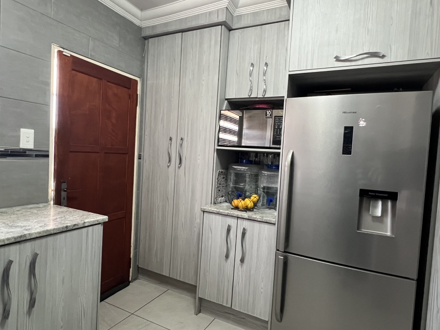 3 Bedroom Property for Sale in Kwaguqa Mpumalanga