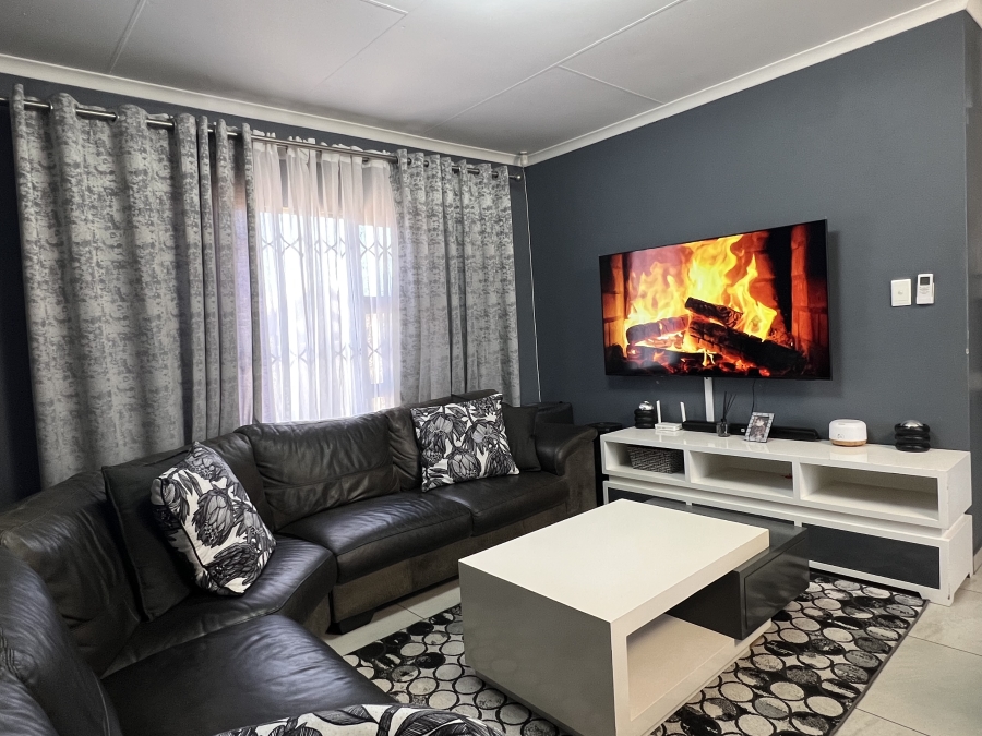 3 Bedroom Property for Sale in Kwaguqa Mpumalanga