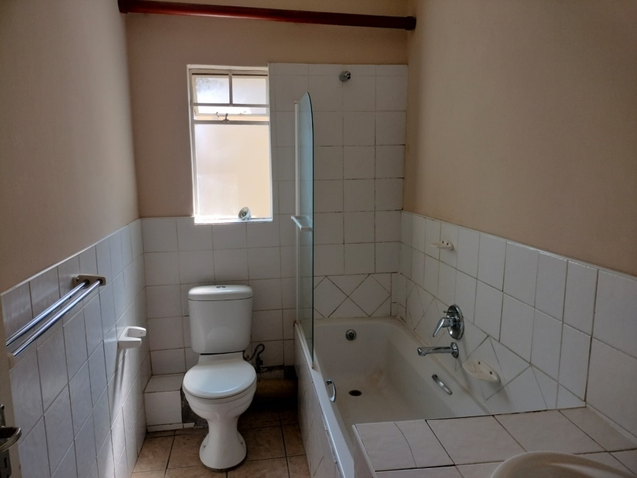 To Let 1 Bedroom Property for Rent in Nelspruit Ext 29 Mpumalanga
