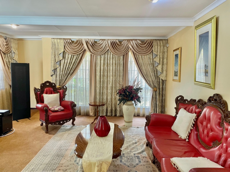 5 Bedroom Property for Sale in Secunda Mpumalanga