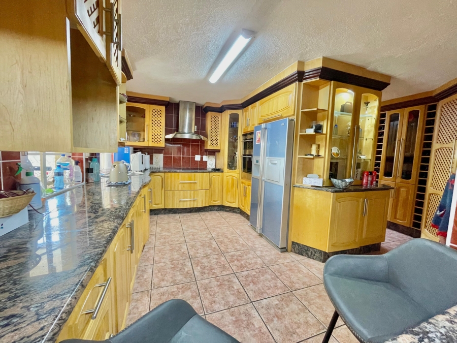 5 Bedroom Property for Sale in Secunda Mpumalanga