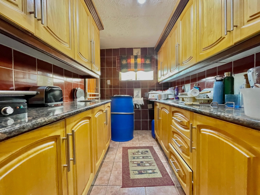 5 Bedroom Property for Sale in Secunda Mpumalanga
