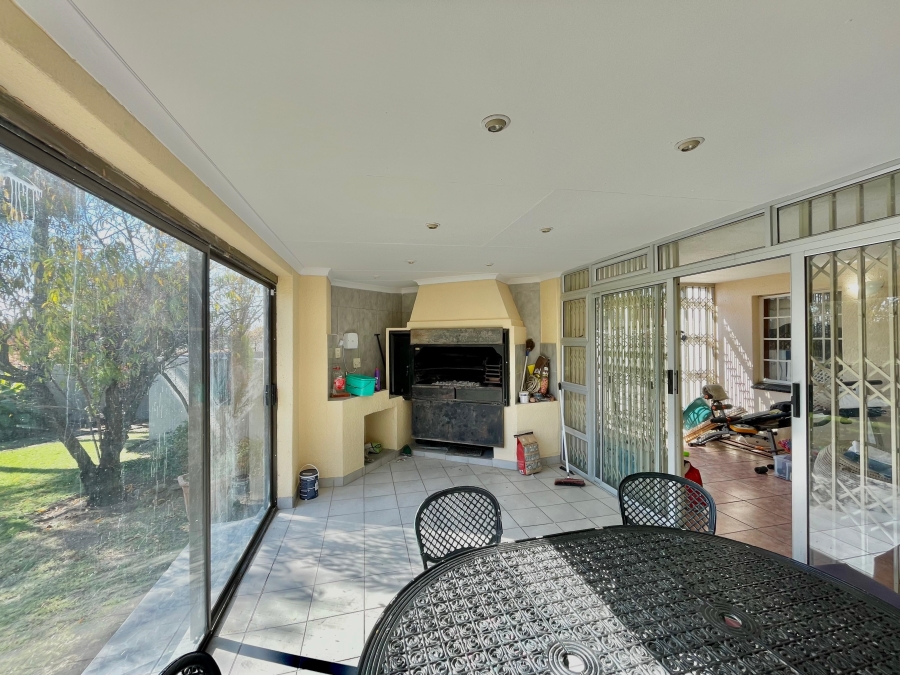 5 Bedroom Property for Sale in Secunda Mpumalanga