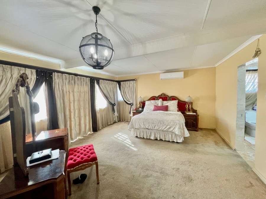 5 Bedroom Property for Sale in Secunda Mpumalanga