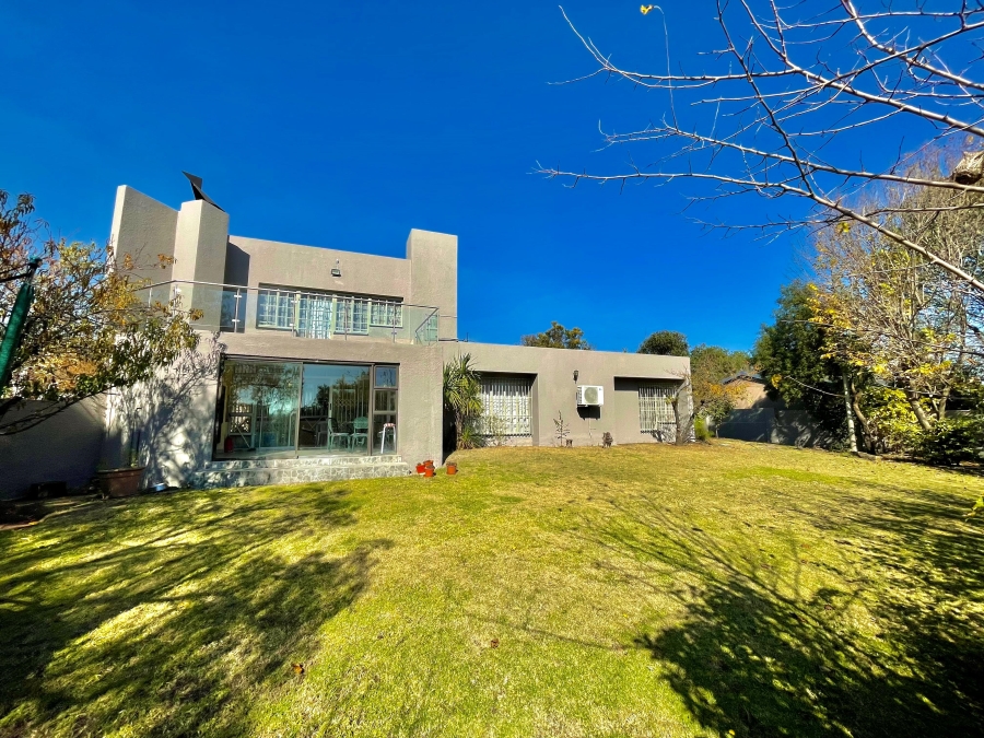 5 Bedroom Property for Sale in Secunda Mpumalanga