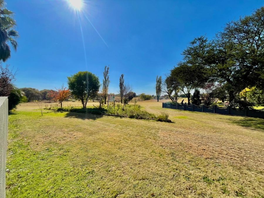 5 Bedroom Property for Sale in Secunda Mpumalanga