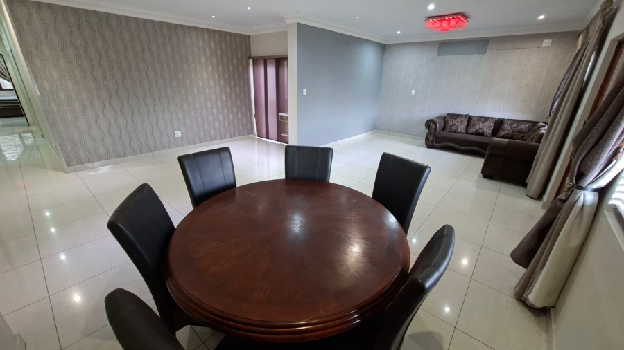 To Let 4 Bedroom Property for Rent in Nelspruit Ext 29 Mpumalanga