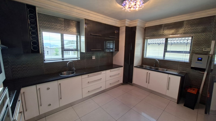 To Let 4 Bedroom Property for Rent in Nelspruit Ext 29 Mpumalanga