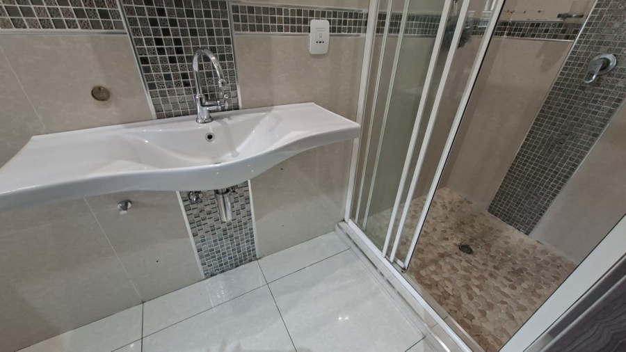 To Let 4 Bedroom Property for Rent in Nelspruit Ext 29 Mpumalanga