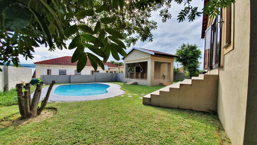 5 Bedroom Property for Sale in Stonehenge Ext 1 Mpumalanga