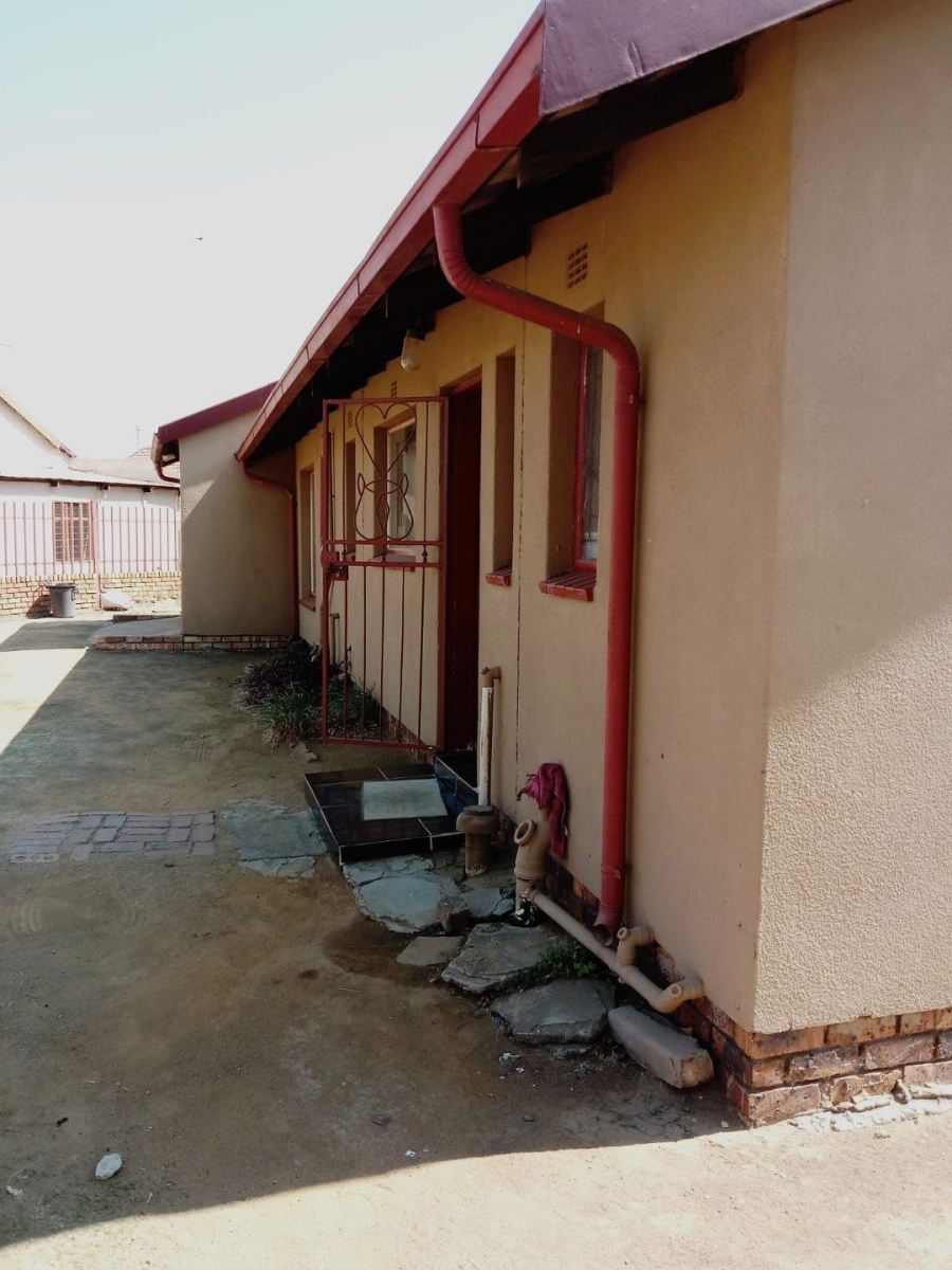 3 Bedroom Property for Sale in Embalenhle Ext 9 Mpumalanga
