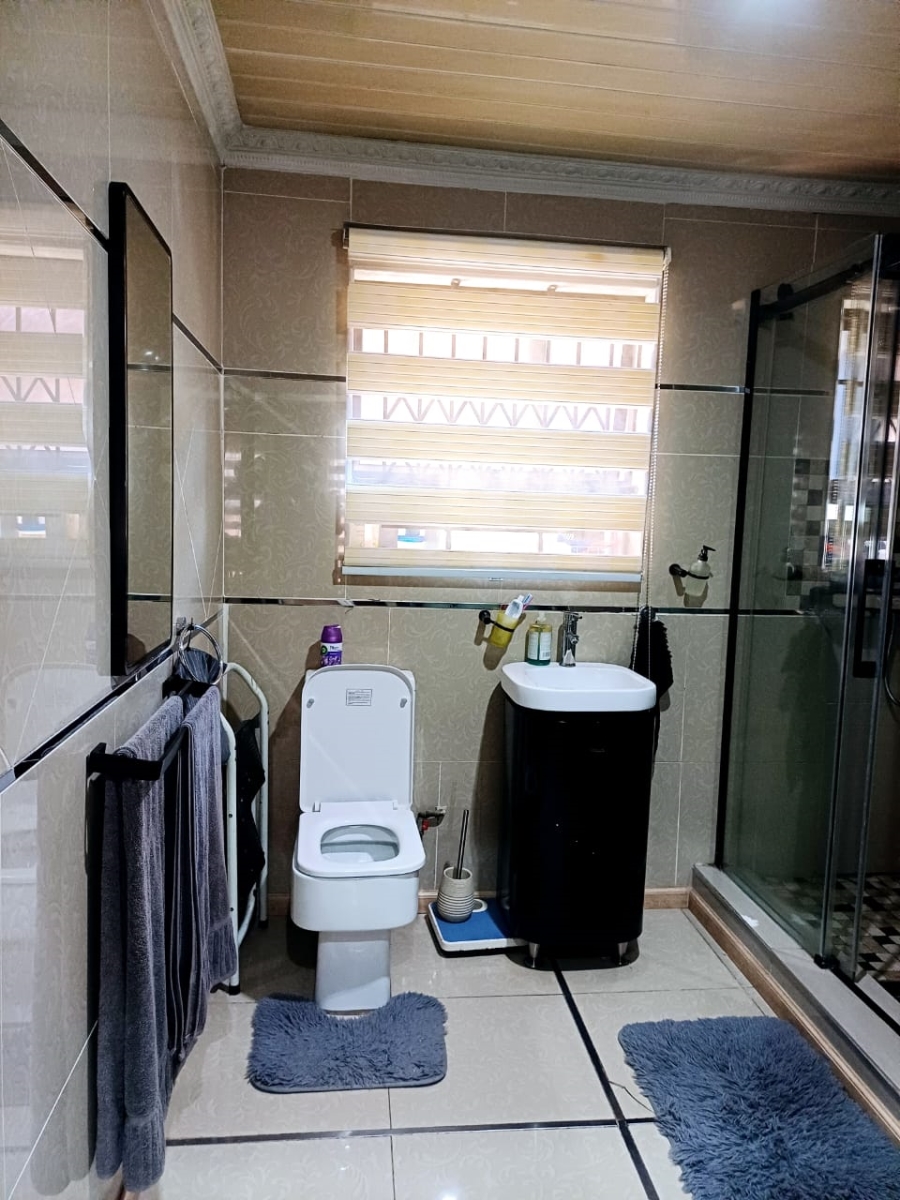 3 Bedroom Property for Sale in Embalenhle Ext 7 Mpumalanga