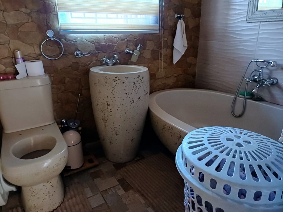 3 Bedroom Property for Sale in Embalenhle Ext 7 Mpumalanga