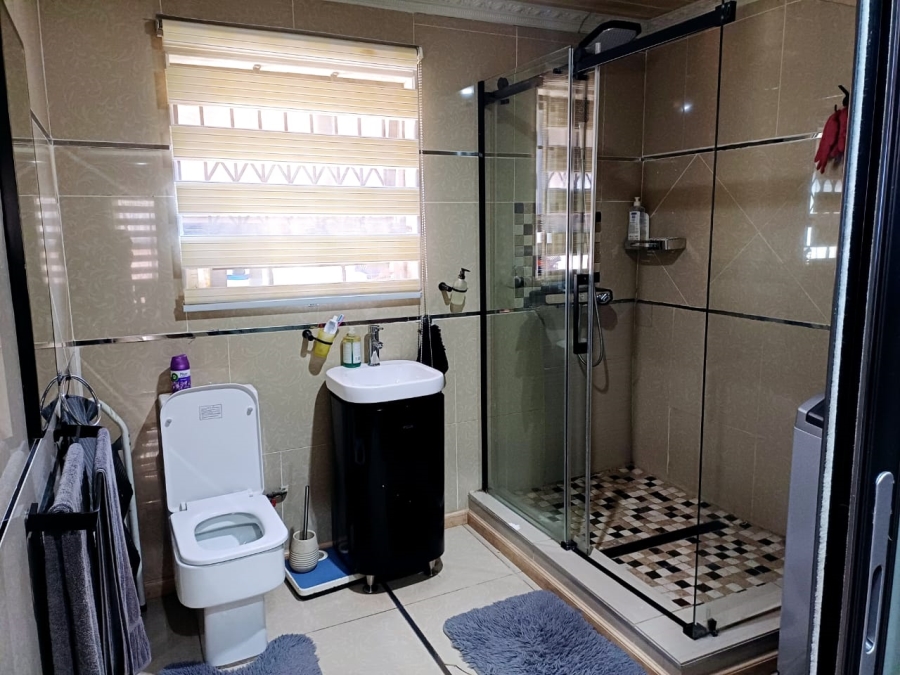 3 Bedroom Property for Sale in Embalenhle Ext 7 Mpumalanga