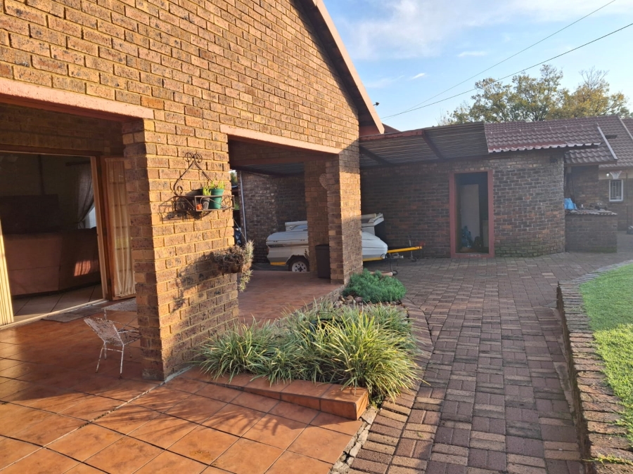 4 Bedroom Property for Sale in Del Judor Ext 2 Mpumalanga