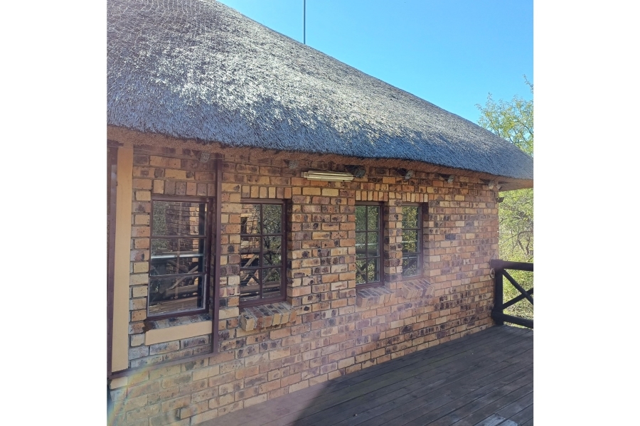 2 Bedroom Property for Sale in Marloth Park Mpumalanga