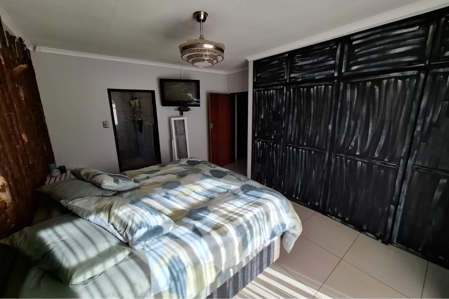4 Bedroom Property for Sale in Aerorand Mpumalanga