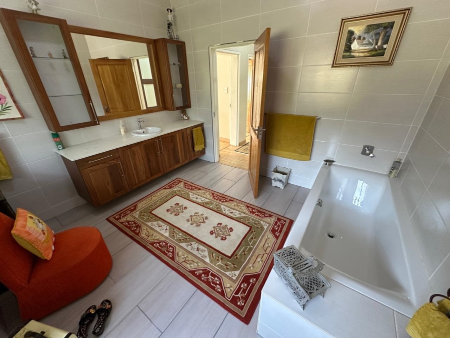 3 Bedroom Property for Sale in Elawini Lifestyle Estate Mpumalanga
