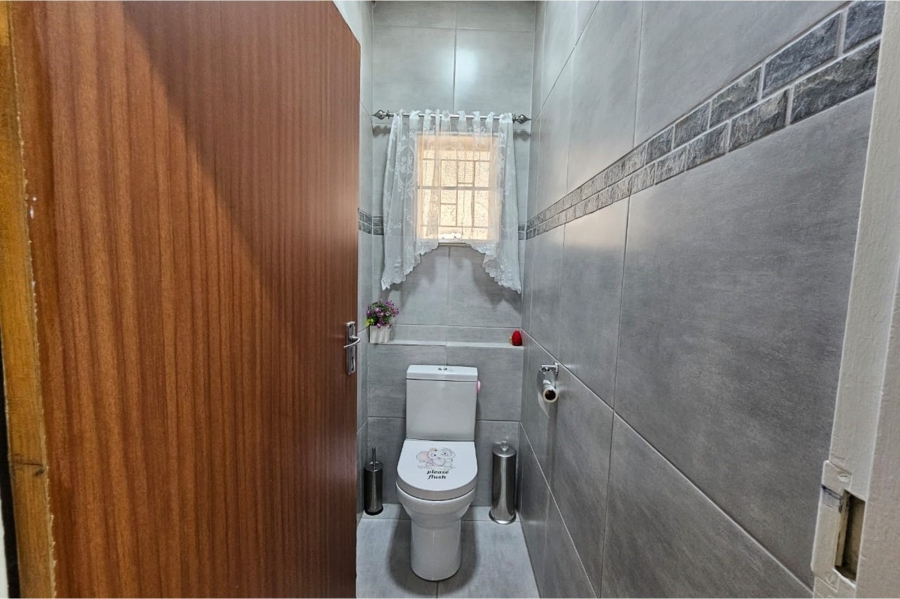 3 Bedroom Property for Sale in Barberton Mpumalanga