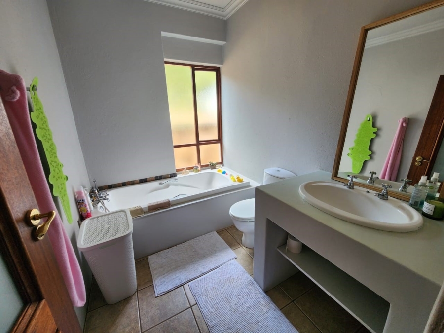 4 Bedroom Property for Sale in White River Country Estate Mpumalanga