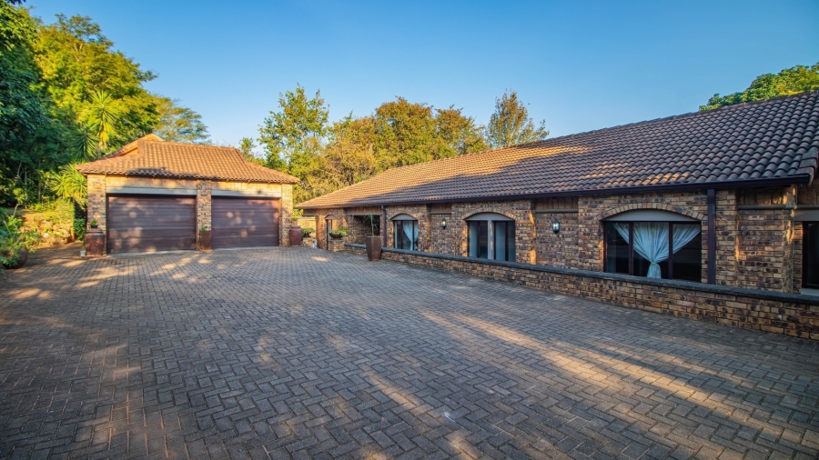 4 Bedroom Property for Sale in White River Country Estate Mpumalanga