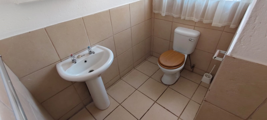 To Let 1 Bedroom Property for Rent in West Acres Ext 3 Mpumalanga