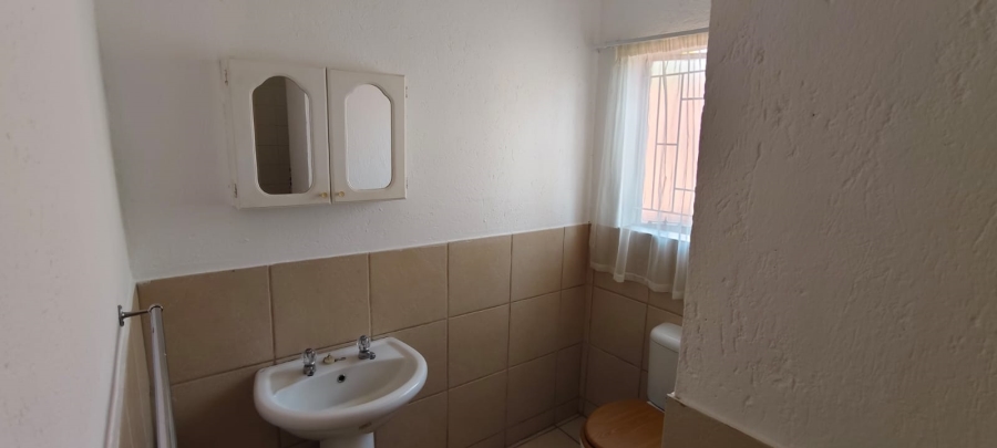 To Let 1 Bedroom Property for Rent in West Acres Ext 3 Mpumalanga