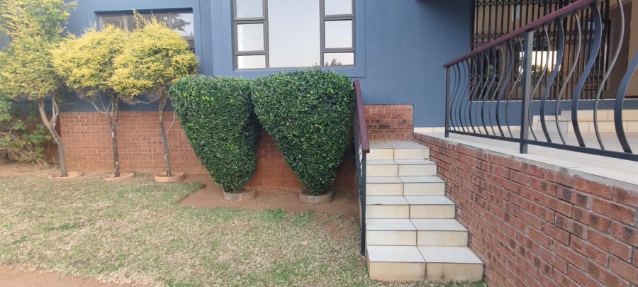 To Let 3 Bedroom Property for Rent in Sonheuwel Mpumalanga