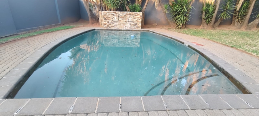 To Let 3 Bedroom Property for Rent in Sonheuwel Mpumalanga