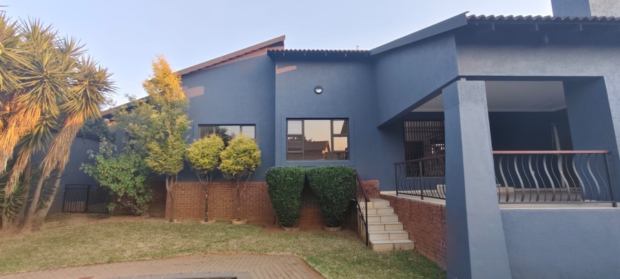 To Let 3 Bedroom Property for Rent in Sonheuwel Mpumalanga