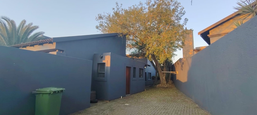 To Let 3 Bedroom Property for Rent in Sonheuwel Mpumalanga