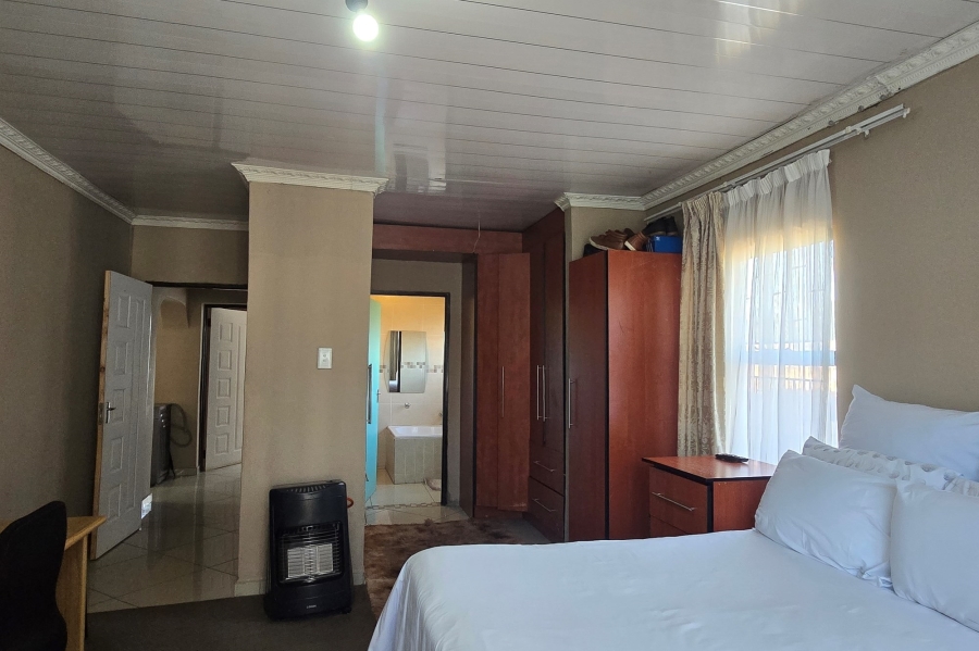 3 Bedroom Property for Sale in Mineralia Mpumalanga