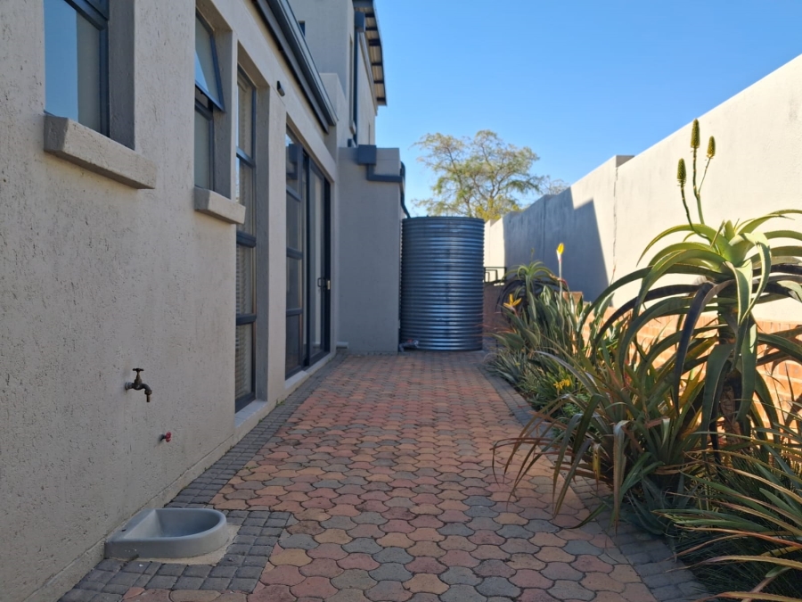 To Let 4 Bedroom Property for Rent in The Rest Nature Estate Mpumalanga