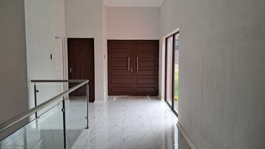 5 Bedroom Property for Sale in Drum Rock Mpumalanga