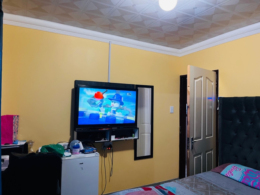 3 Bedroom Property for Sale in Mhluzi Mpumalanga