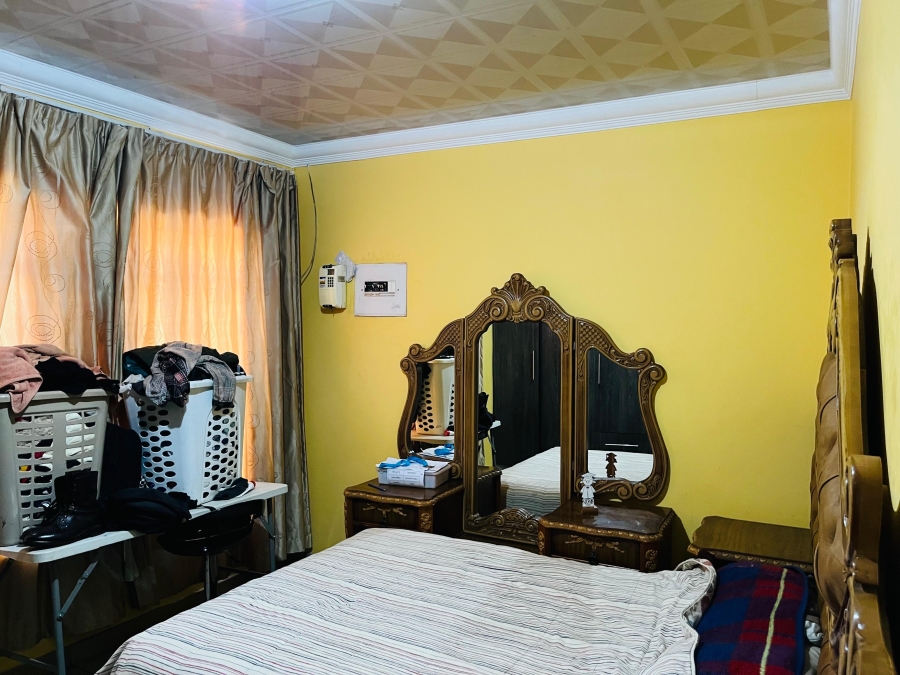 3 Bedroom Property for Sale in Mhluzi Mpumalanga