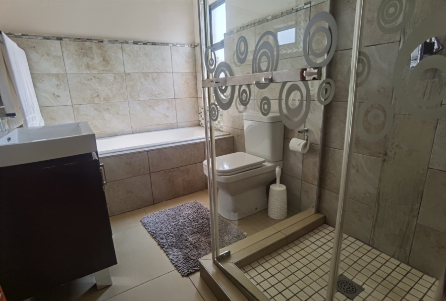 4 Bedroom Property for Sale in Elawini Lifestyle Estate Mpumalanga