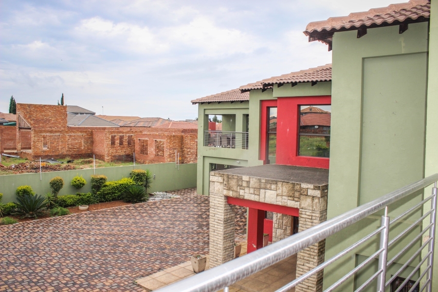 6 Bedroom Property for Sale in Aerorand Mpumalanga