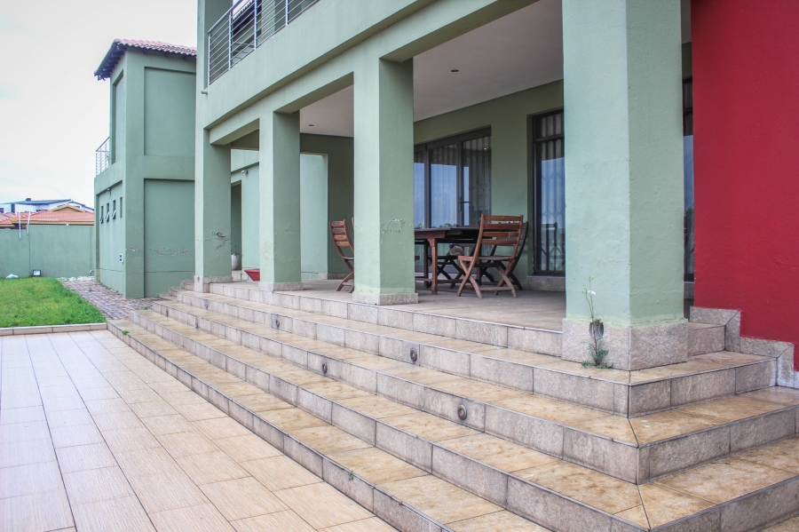 6 Bedroom Property for Sale in Aerorand Mpumalanga