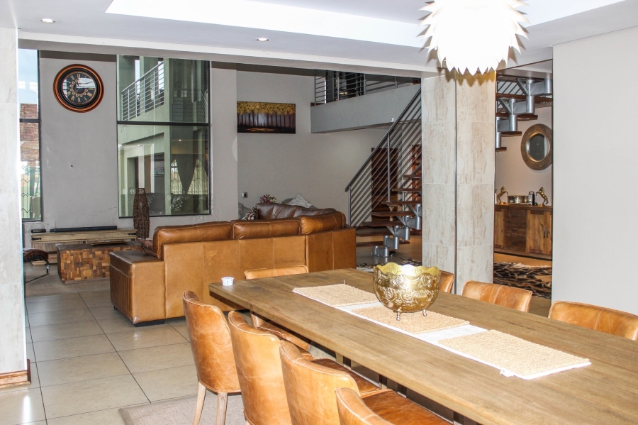 6 Bedroom Property for Sale in Aerorand Mpumalanga