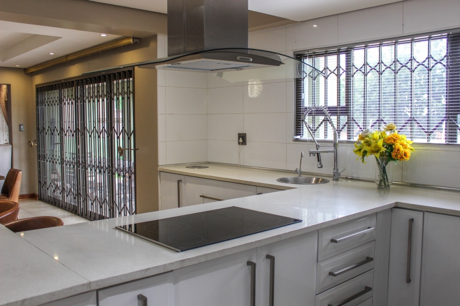 6 Bedroom Property for Sale in Aerorand Mpumalanga