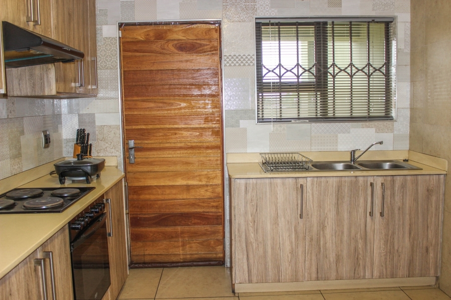 6 Bedroom Property for Sale in Aerorand Mpumalanga