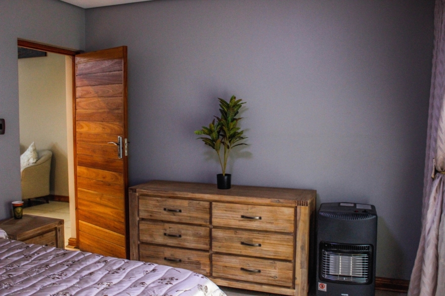 6 Bedroom Property for Sale in Aerorand Mpumalanga