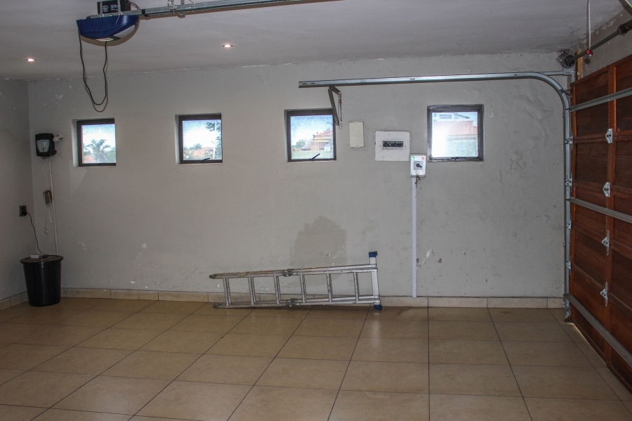 6 Bedroom Property for Sale in Aerorand Mpumalanga