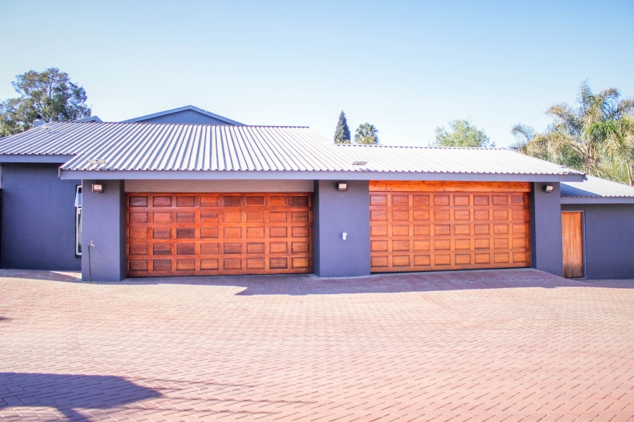 7 Bedroom Property for Sale in Gholfsig Mpumalanga