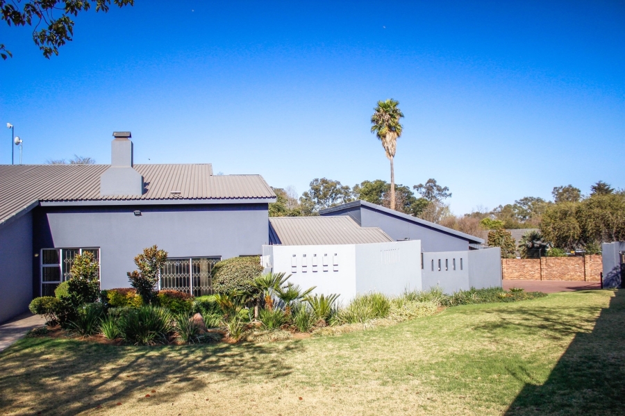 7 Bedroom Property for Sale in Gholfsig Mpumalanga