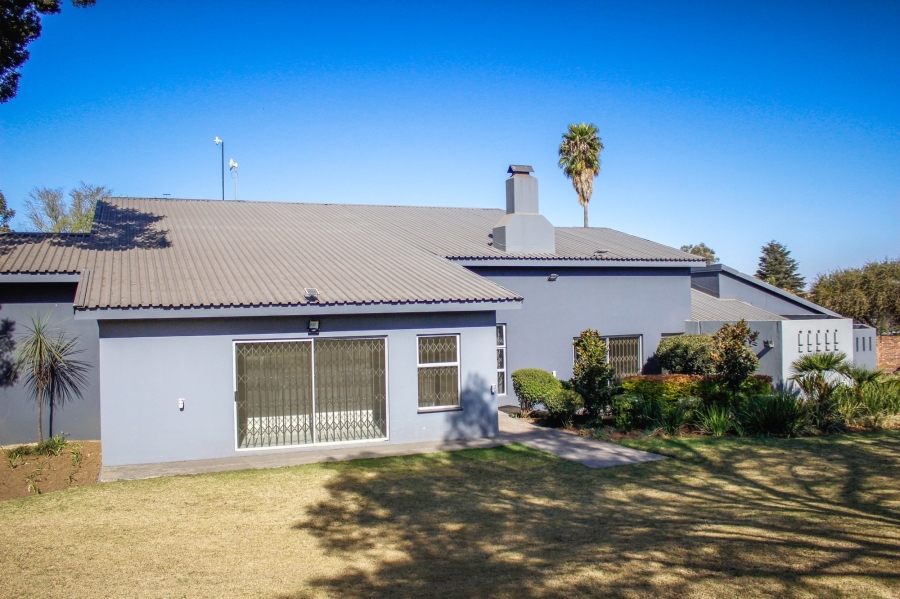 7 Bedroom Property for Sale in Gholfsig Mpumalanga