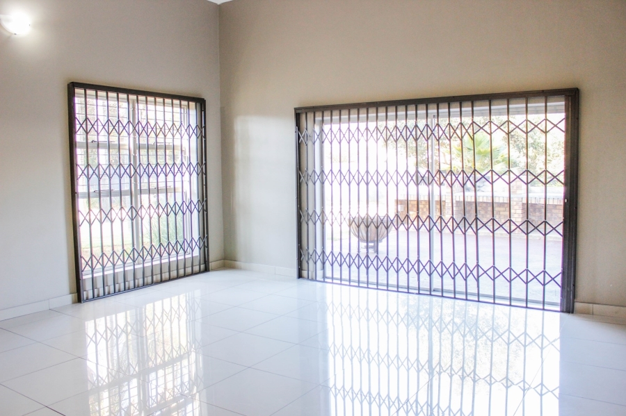 7 Bedroom Property for Sale in Gholfsig Mpumalanga