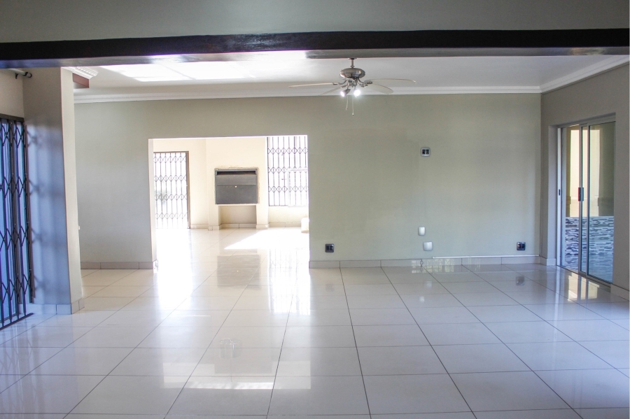 7 Bedroom Property for Sale in Gholfsig Mpumalanga