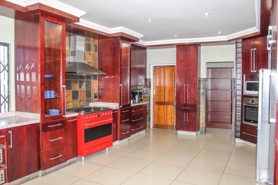 7 Bedroom Property for Sale in Gholfsig Mpumalanga